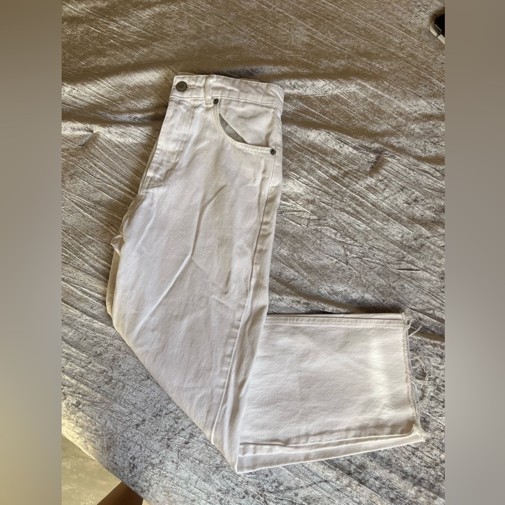 PULL&BEAR white jeans